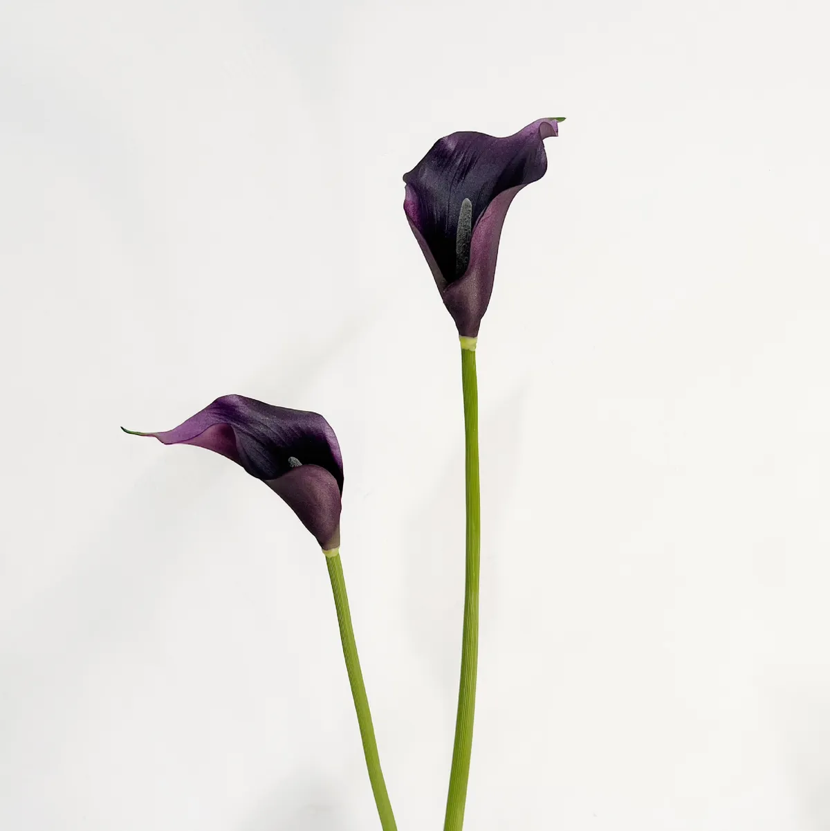 Artificial Calla Lily Flowers for Wedding Home Decoration - Single Stem Real Touch Faux Floral Arrangement Accessories Photography Props showcase 11