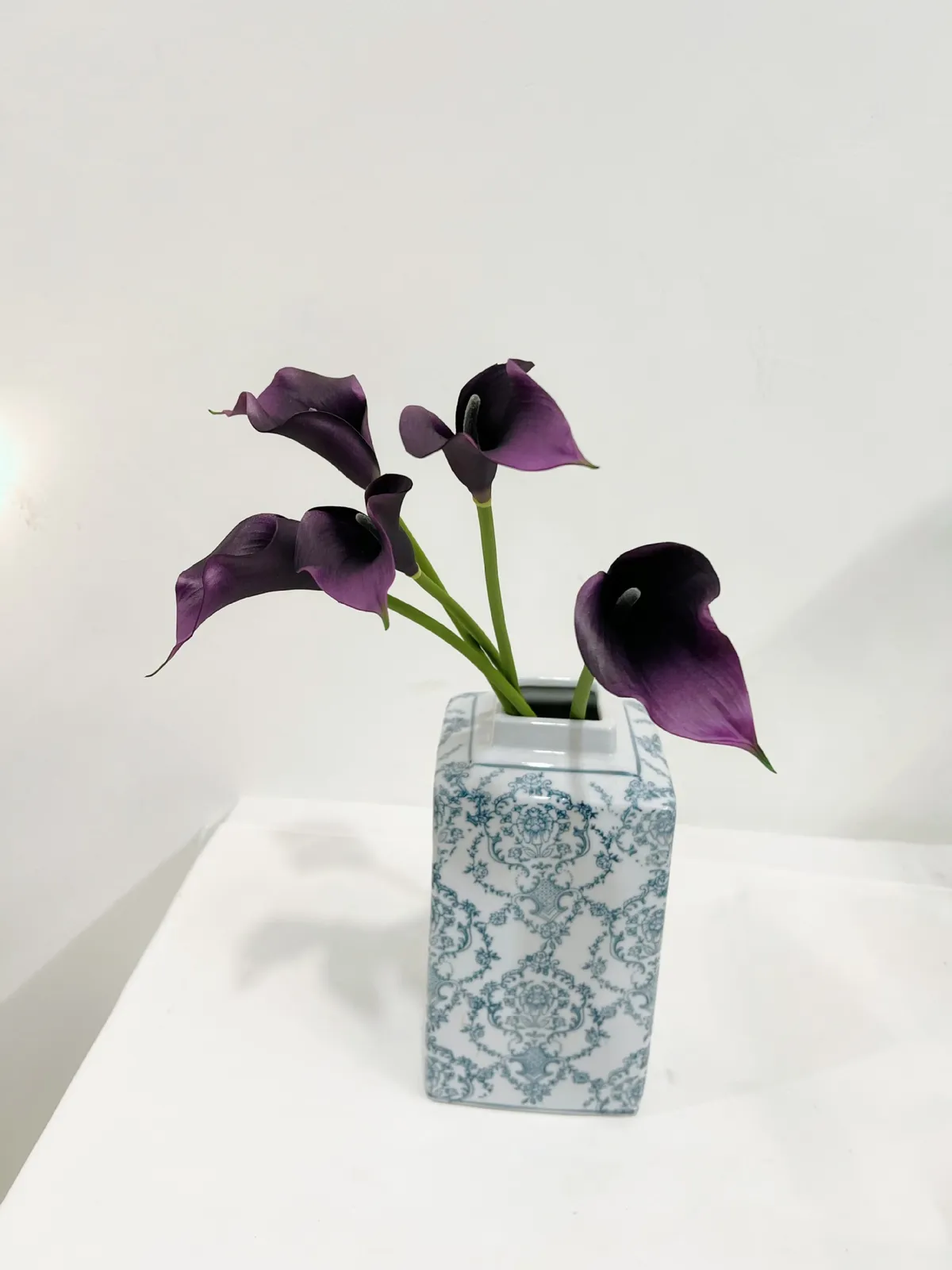 Artificial Calla Lily Flowers for Wedding Home Decoration - Single Stem Real Touch Faux Floral Arrangement Accessories Photography Props showcase 14