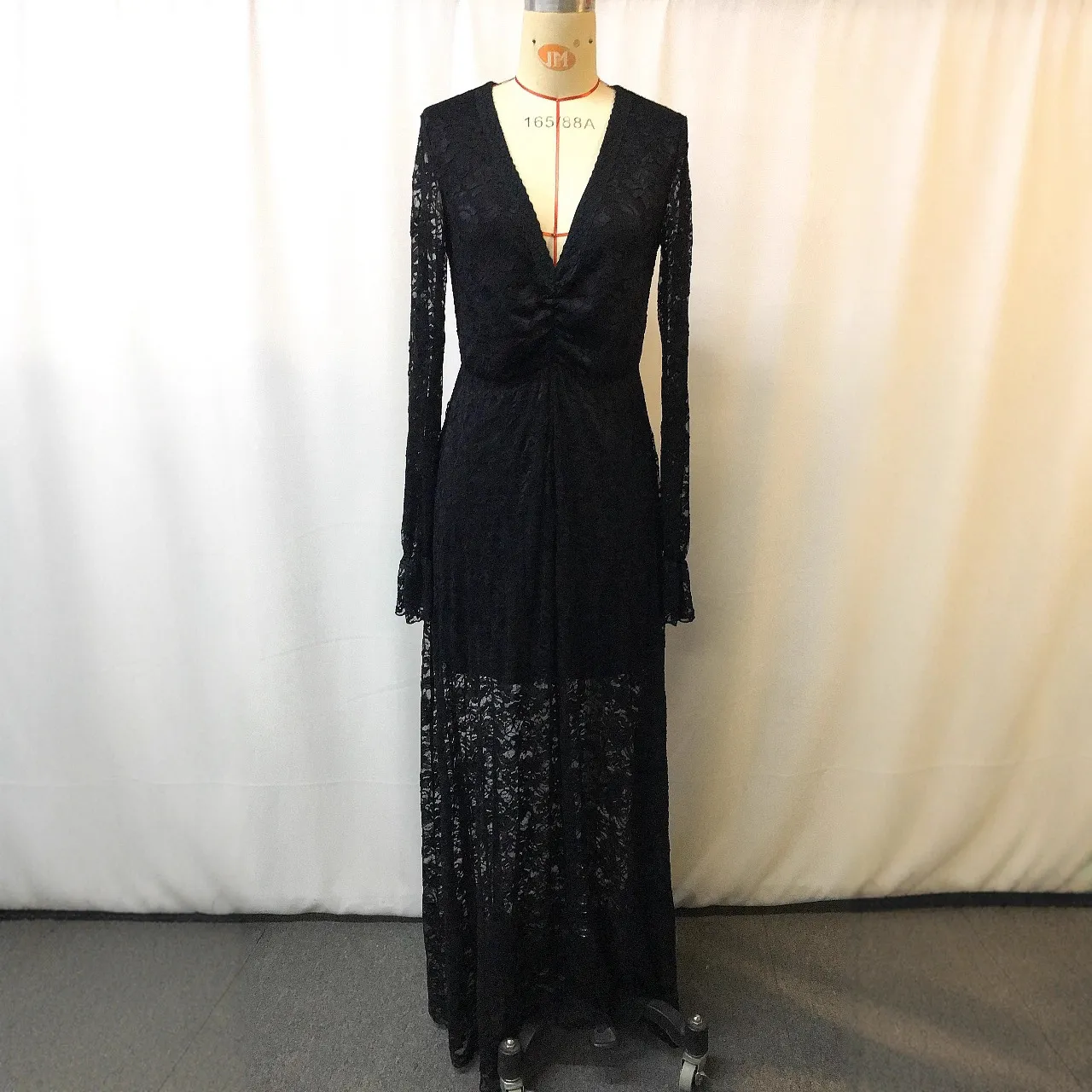 Women's Elegant Lace Long Dress - Square Neck Bell Sleeve Fashionable Spring Summer Autumn Party Dress for Ladies thumbnail 2