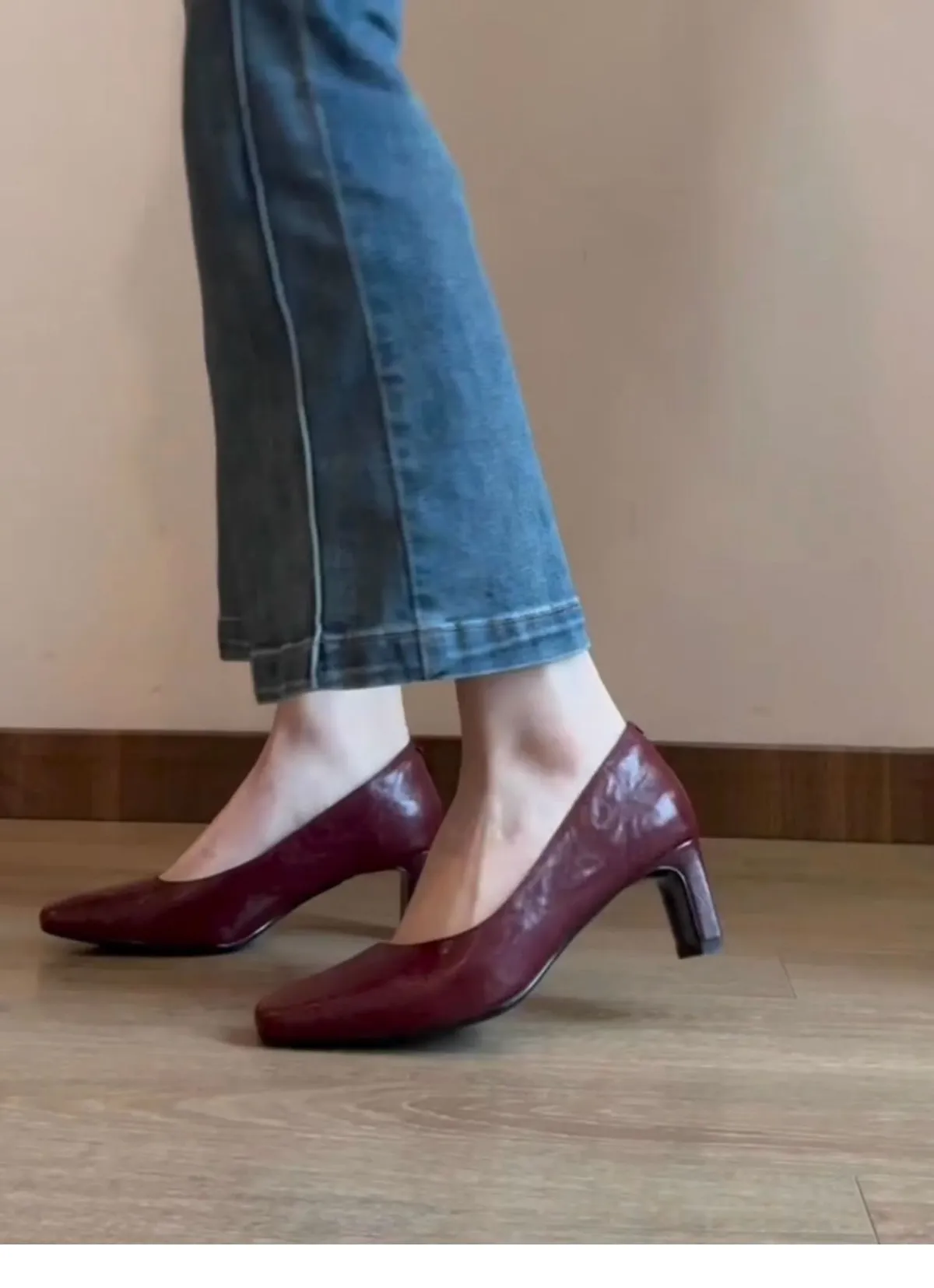 Women's Pleated Retro High Heels - Square Toe Chunky Heel Slip-On Leather Shoes for Professional Commuting & Formal Occasions showcase 4