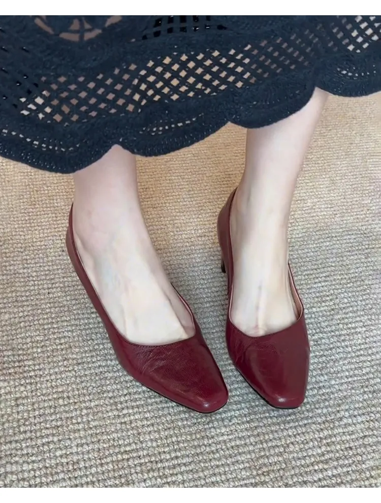 Women's Pleated Retro High Heels - Square Toe Chunky Heel Slip-On Leather Shoes for Professional Commuting & Formal Occasions showcase 7