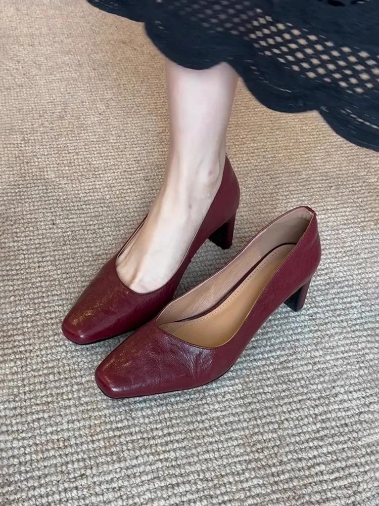 Women's Pleated Retro High Heels - Square Toe Chunky Heel Slip-On Leather Shoes for Professional Commuting & Formal Occasions thumbnail 6