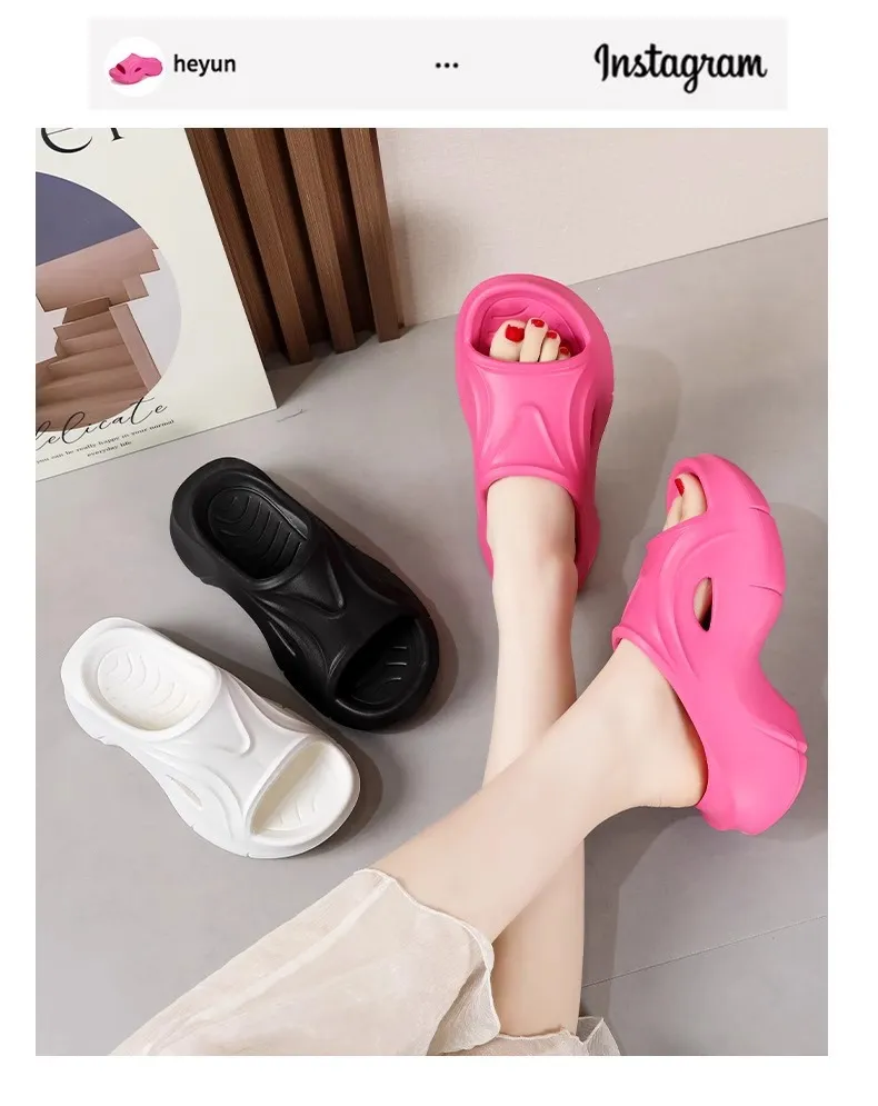Women's Thick Sole Summer Sandals EVA Platform Height Increasing Anti-Slip Fashionable Home Slippers Student Style Soft Sole Beach Shoes showcase 1