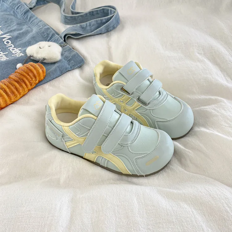 Women's Thick Sole White Sneakers - 2025 Autumn New Casual Versatile Trendy Retro Platform Shoes - Fashionable Ins Niche Style thumbnail 8