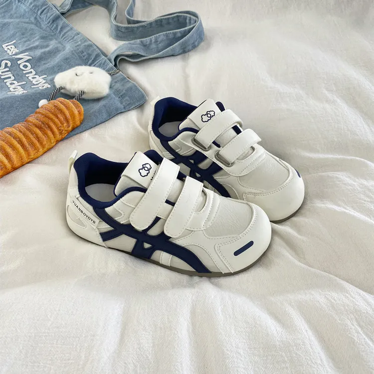 Women's Thick Sole White Sneakers - 2025 Autumn New Casual Versatile Trendy Retro Platform Shoes - Fashionable Ins Niche Style thumbnail 6