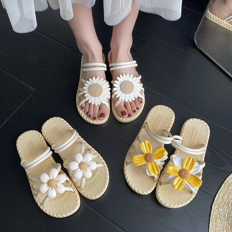 Women's Fashion Straw Slippers Summer Beach Flip-Flops Ethnic Roman Style Two-Wear Sandals - Comfortable and Stylish Flower Design showcase 17