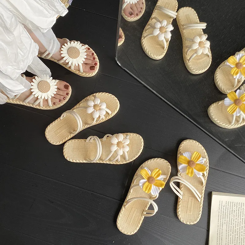 Women's Fashion Straw Slippers Summer Beach Flip-Flops Ethnic Roman Style Two-Wear Sandals - Comfortable and Stylish Flower Design showcase 18