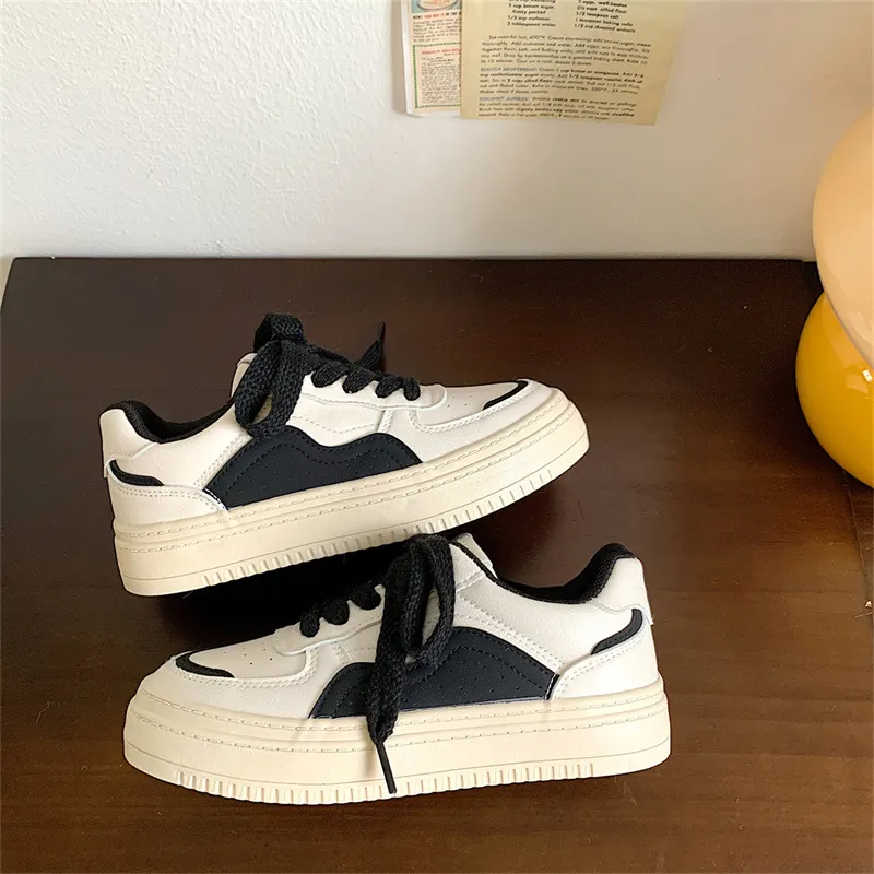 Women's White Sneakers 2024 Spring Fashion Casual Sports Shoes Retro Thick Sole Height Increasing Versatile Student Sneakers Comfortable Walking Shoes showcase 12