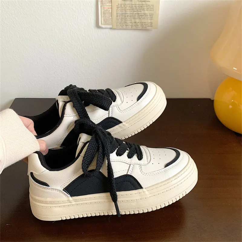 Women's White Sneakers 2024 Spring Fashion Casual Sports Shoes Retro Thick Sole Height Increasing Versatile Student Sneakers Comfortable Walking Shoes showcase 11