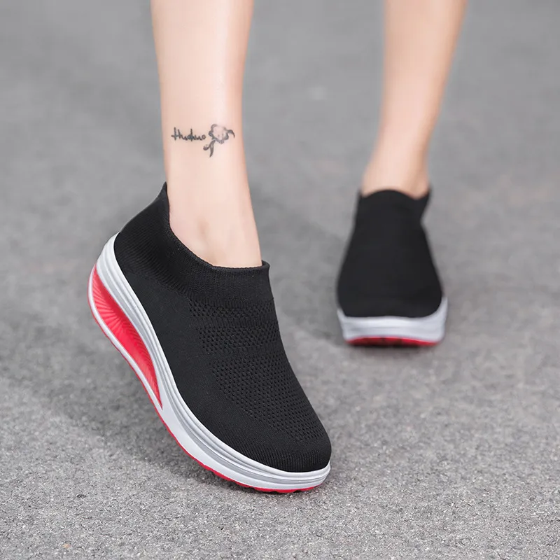 Women's Platform Sneakers Lightweight EVA Slip-On Walking Shoes Plus Size Fashion Rocking Sock Shoes Breathable Flying Woven Casual Trainers thumbnail 2