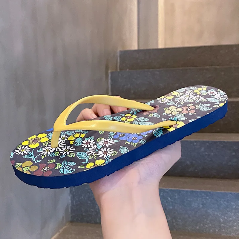 Women's Summer Flip Flops - Fashionable Flat Sandals for Beach, Outdoor, and Casual Wear - Comfortable and Stylish Slides thumbnail 6
