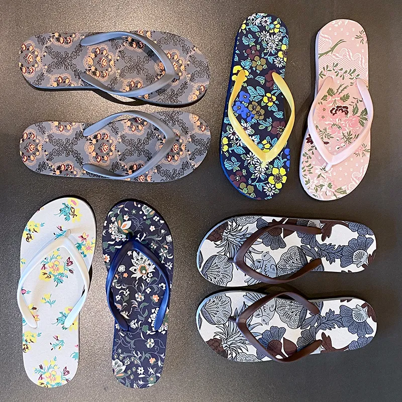 Women's Summer Flip Flops - Fashionable Flat Sandals for Beach, Outdoor, and Casual Wear - Comfortable and Stylish Slides thumbnail 3