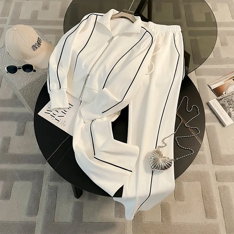 Women's Two-Piece Sweatshirt Suit Set: Fashionable Autumn Sportswear, High-End Casual Outfit with Wide-Leg Pants, Trendy Loungewear for Women thumbnail 1