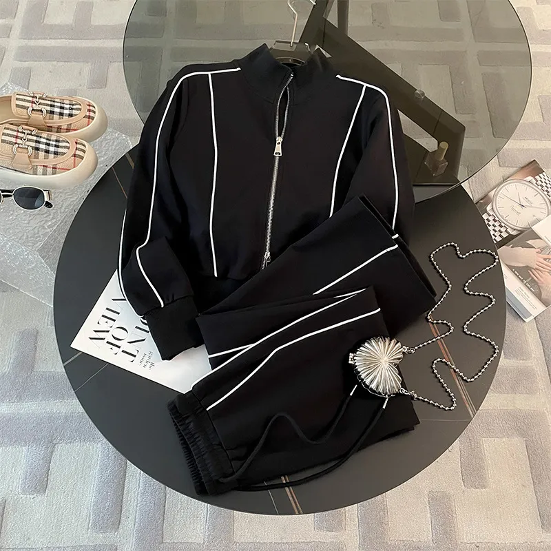Women's Two-Piece Sweatshirt Suit Set: Fashionable Autumn Sportswear, High-End Casual Outfit with Wide-Leg Pants, Trendy Loungewear for Women thumbnail 7