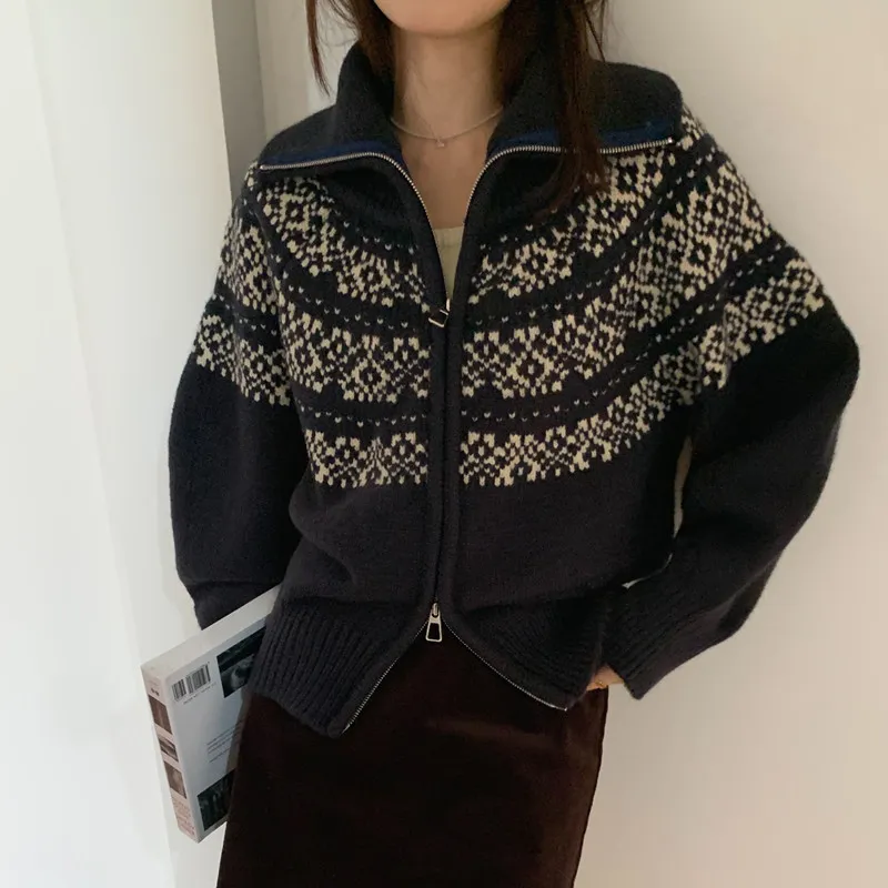Fair Isle Jacquard Knit Cardigan Sweater - Women's Autumn Winter Zip Up Retro Christmas Top thumbnail 4