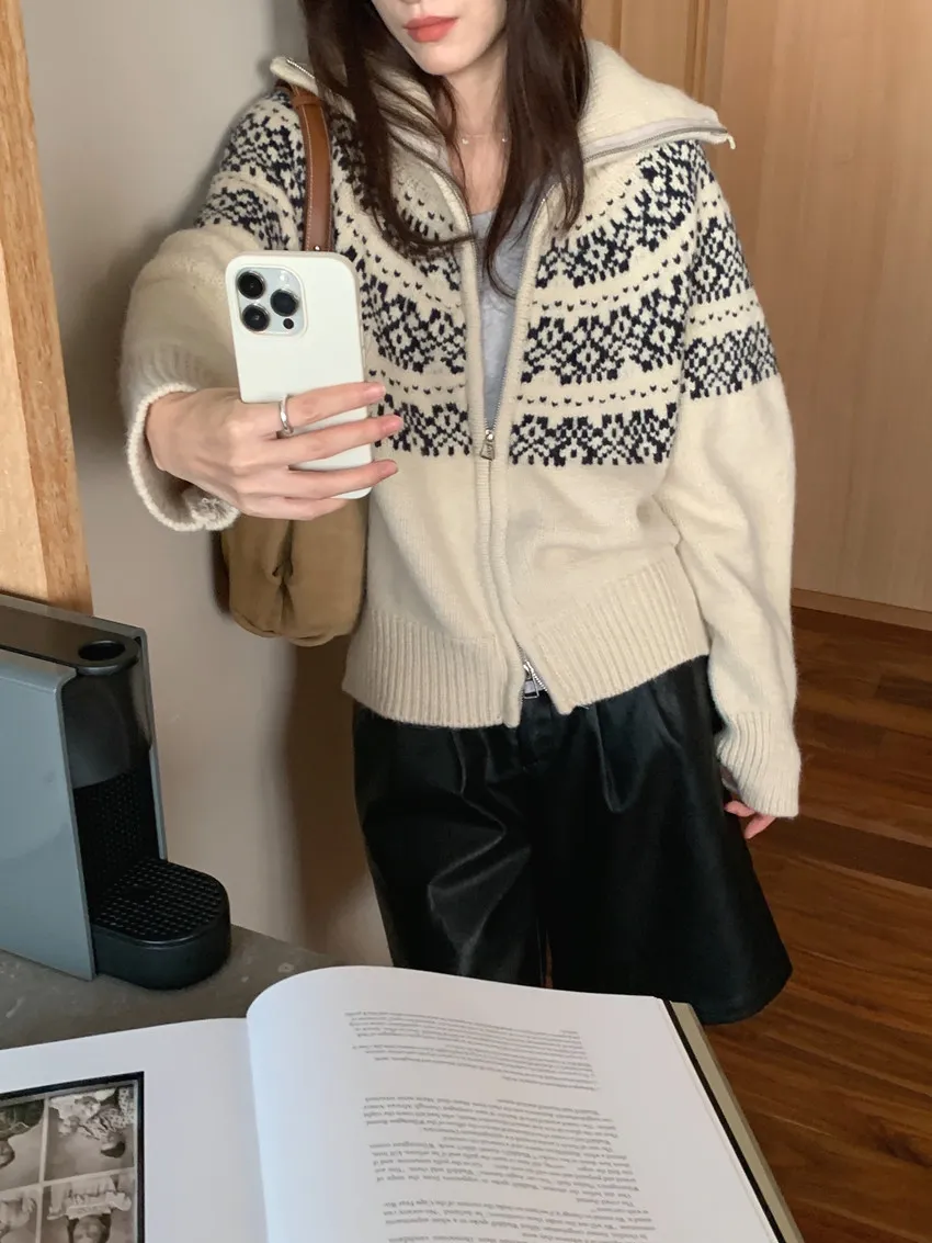 Fair Isle Jacquard Knit Cardigan Sweater - Women's Autumn Winter Zip Up Retro Christmas Top showcase 5