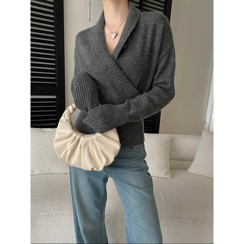 Women's V-Neck Knitted Sweater Cross Design Slim Fit Fashionable Pullover Top Elegant Blogger Style Jumper for Ladies thumbnail 1