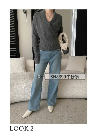 Women's V-Neck Knitted Sweater Cross Design Slim Fit Fashionable Pullover Top Elegant Blogger Style Jumper for Ladies showcase 11