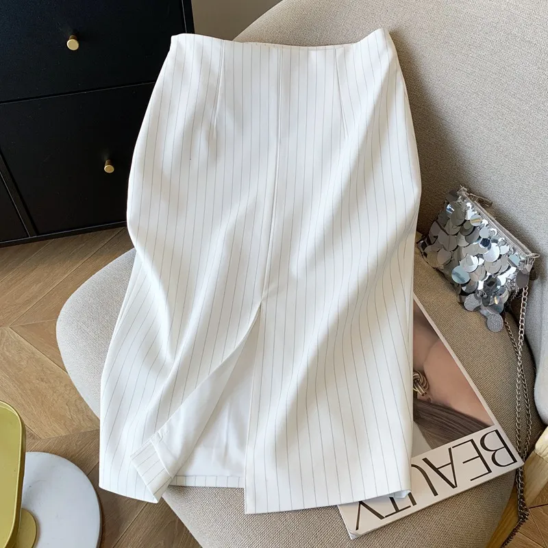 Women's Reversible Black Striped Hip Skirt - Fashionable Front Slit Work Skirt - Elegant One-Step Skirt for Office & Events - 2025 Collection thumbnail 6