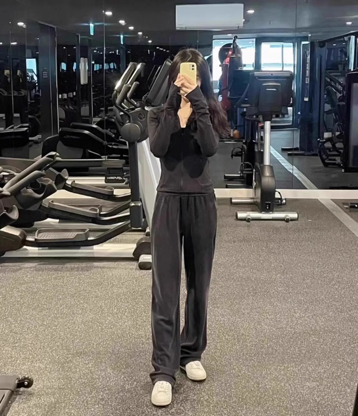 Women's Yoga Pants High Waisted Straight Leg Ultra-Lengthening Loose Fit Casual Wide Leg Softstrome Sports Pants for Workout, Gym, and Everyday Wear showcase 11