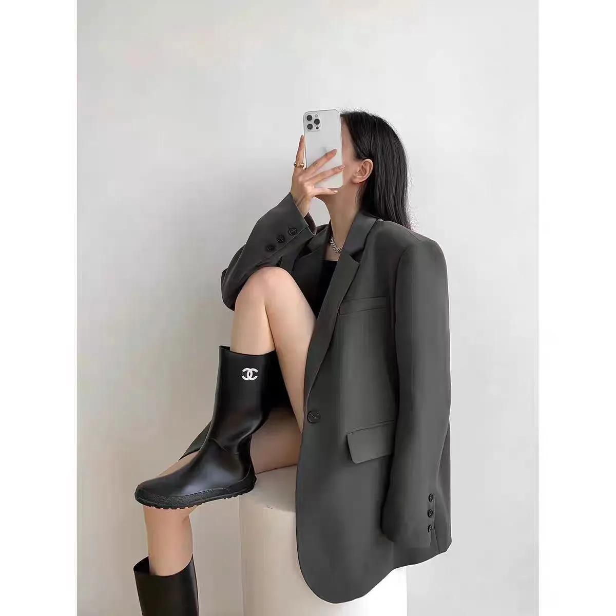 Women's Black Blazer Suit Set - Korean Style Casual Commuting Jacket & Pants - Elegant Spring/Autumn Fashion Outfit showcase 9