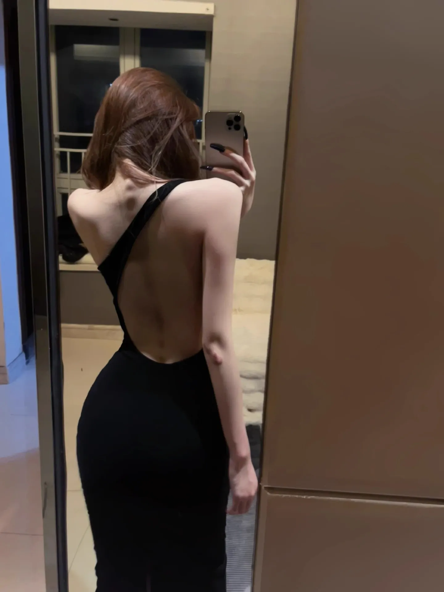 Women's Beveled Backless Bodycon Dress - Spice Girl Season Slim Fit Elegant Royal Sister Style Hip Dress for Parties & Events thumbnail 6