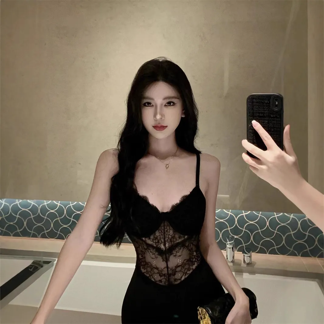 Women's Black Lace Evening Dress Sexy Split Hip Elegant Waist Party Cocktail Gown with Chest Cushion Pads, Stylish Ladies Fashion thumbnail 1