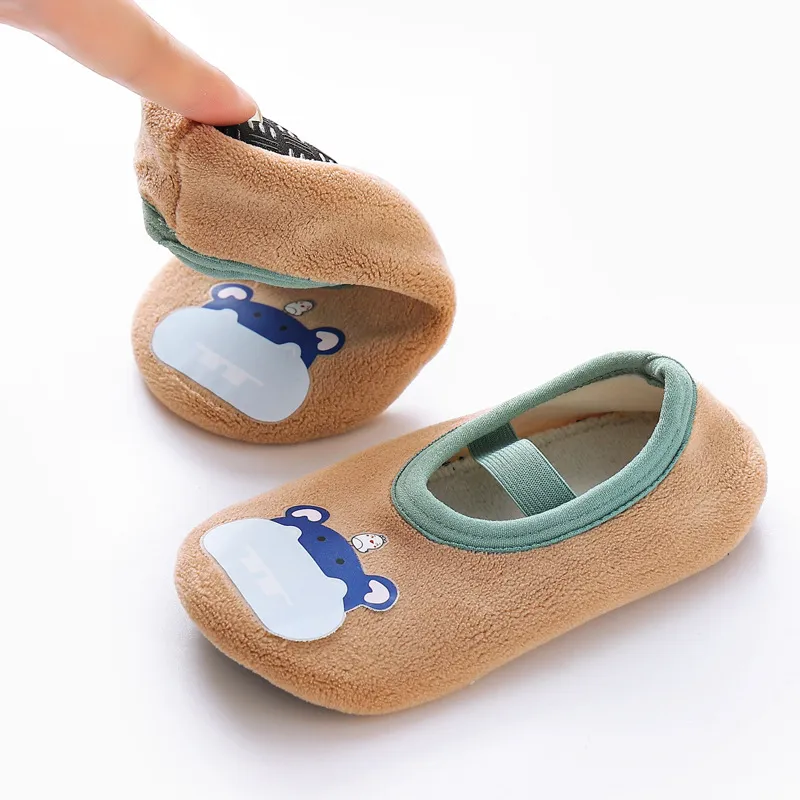 Baby Floor Socks with Fleece Lining - Toddler Anti-Slip Shoes for Autumn and Winter Indoor Use - Wholesale Available for Boys and Girls thumbnail 3