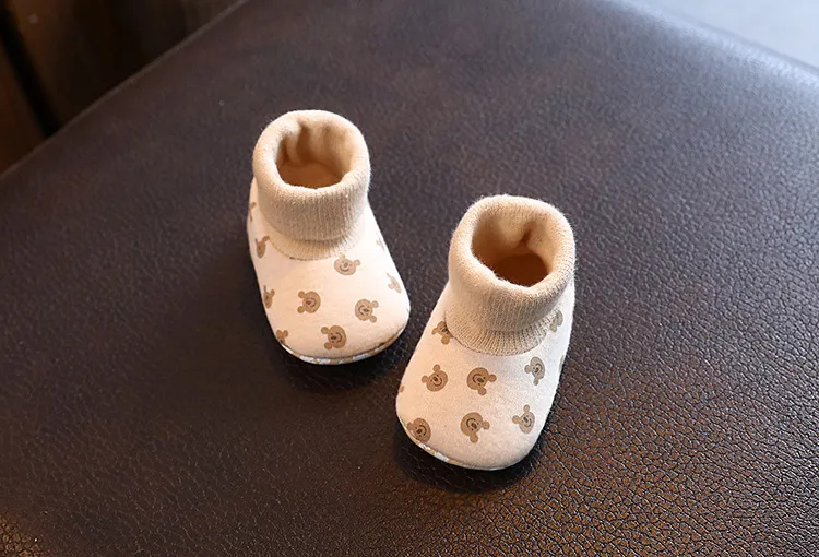 Baby First Walking Shoes Soft Sole Non-Slip Toddler Shoes 6-12 Months Cartoon Design Fabric Sole Front-Tie Floor Shoes for Infants showcase 15