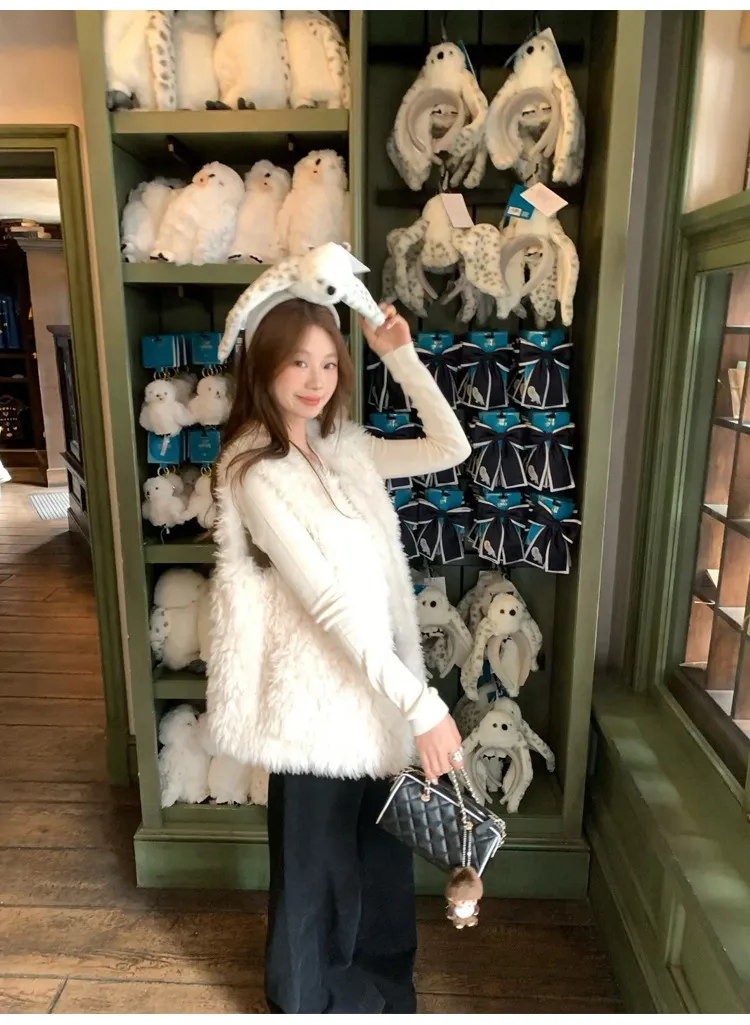 Women's Faux Fur Vest - Korean Style High-End Furry Sleeveless Coat for Autumn Winter 2025 - Warm, Stylish Outerwear showcase 5