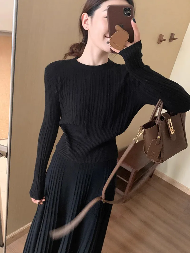 Women's Faux Fur Vest - Korean Style High-End Furry Sleeveless Coat for Autumn Winter 2025 - Warm, Stylish Outerwear thumbnail 7