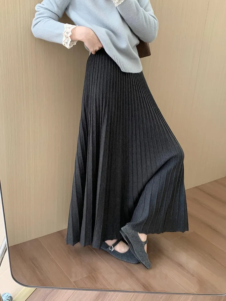 Women's Faux Fur Vest - Korean Style High-End Furry Sleeveless Coat for Autumn Winter 2025 - Warm, Stylish Outerwear showcase 18