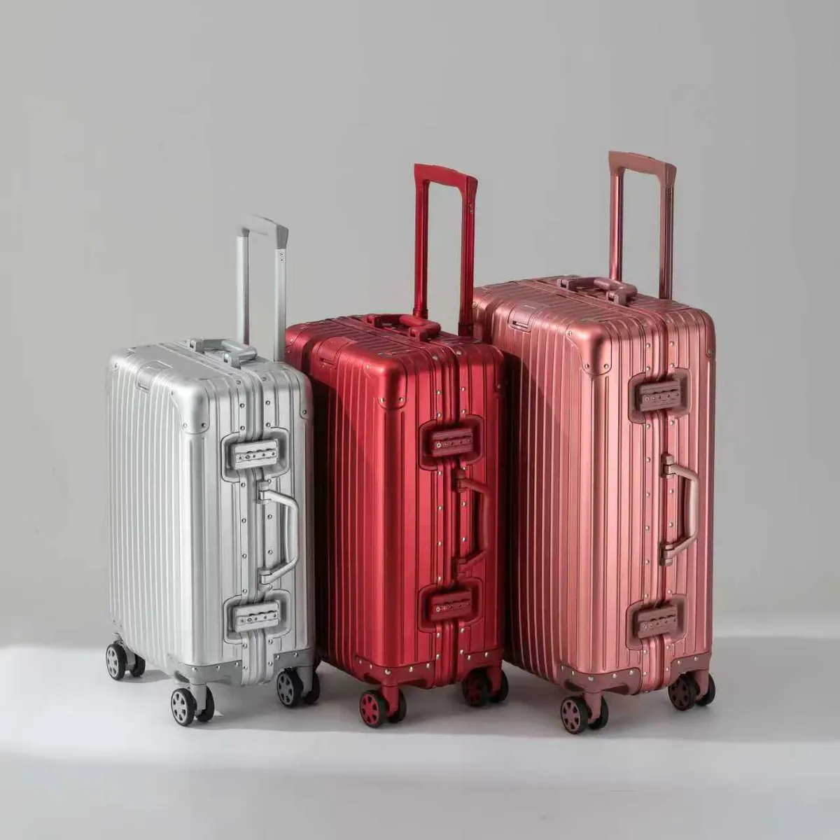 Aluminum Magnesium Alloy Trolley Suitcase 20 Inch Carry-On Luggage for Men and Women, Universal Wheels, Password Lock, Lightweight Travel Suitcase showcase 9