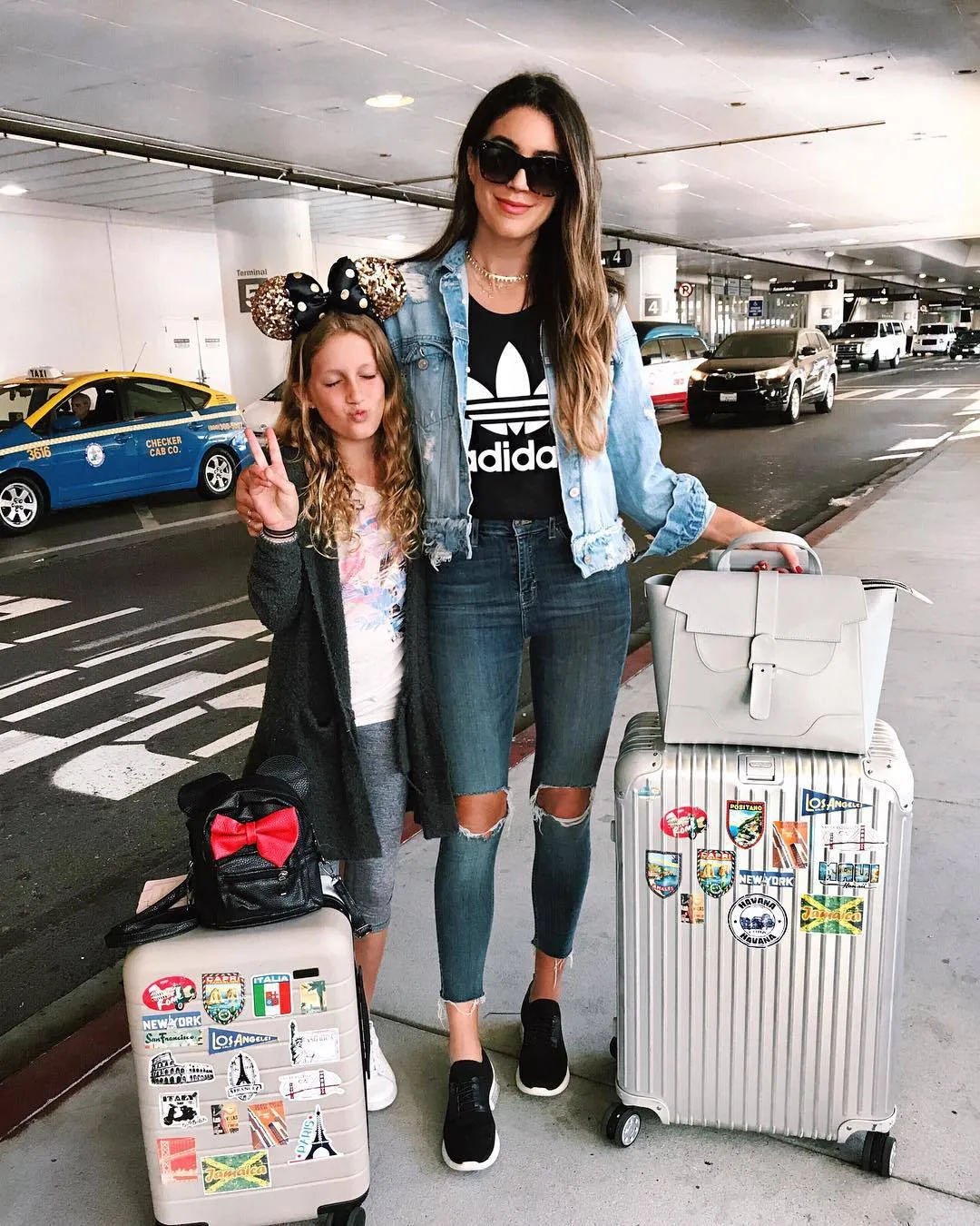 Aluminum Magnesium Alloy Trolley Suitcase 20 Inch Carry-On Luggage for Men and Women, Universal Wheels, Password Lock, Lightweight Travel Suitcase showcase 3