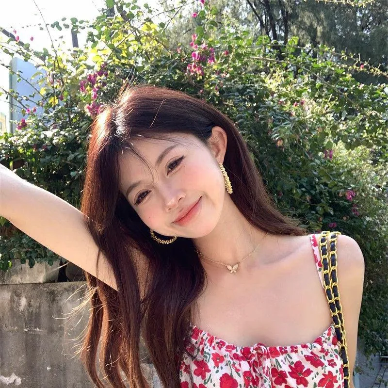 Women's Summer Floral Print Crop Top Sexy Sleeveless Camisole Inner Wear for Travel and Vacation - Image 2