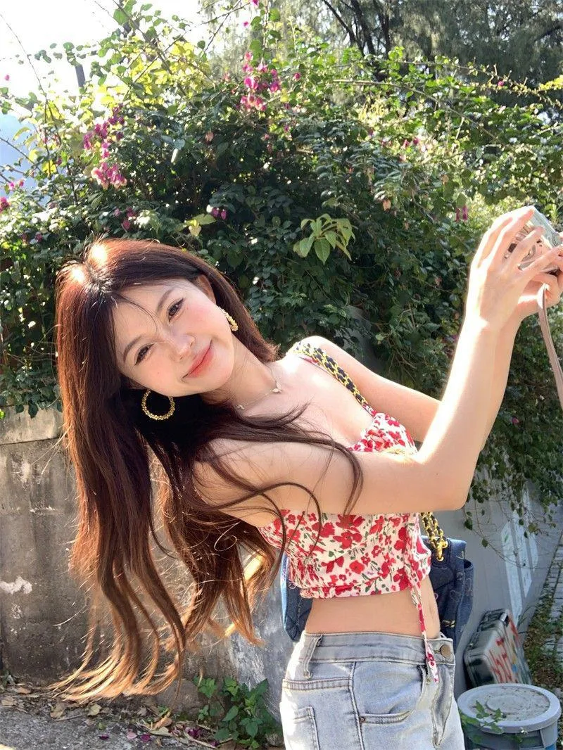 Women's Summer Floral Print Crop Top Sexy Sleeveless Camisole Inner Wear for Travel and Vacation showcase 8