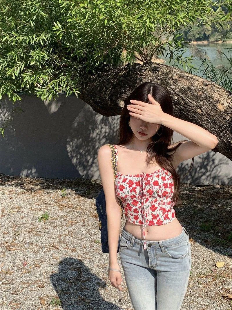 Women's Summer Floral Print Crop Top Sexy Sleeveless Camisole Inner Wear for Travel and Vacation showcase 7