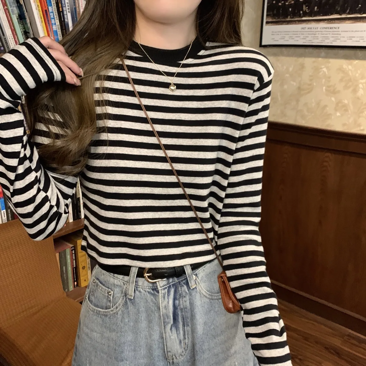 Women's Contrast Color Striped Long-Sleeve T-Shirt - Casual Slim Fit Inner Layering Top for Autumn showcase 3