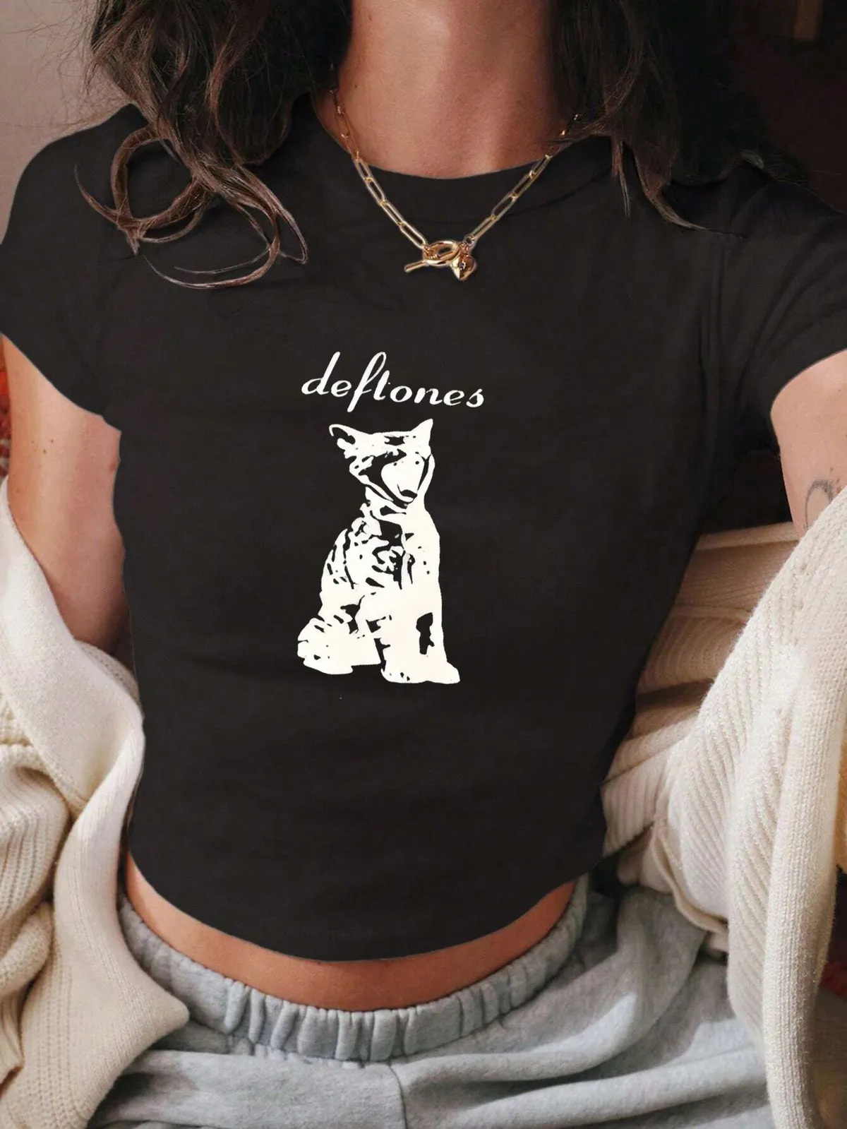 Women's Summer Slim-Fit Fashion Shoulder T-Shirt - Sweet & Stylish Streetwear Top for Ladies showcase 8