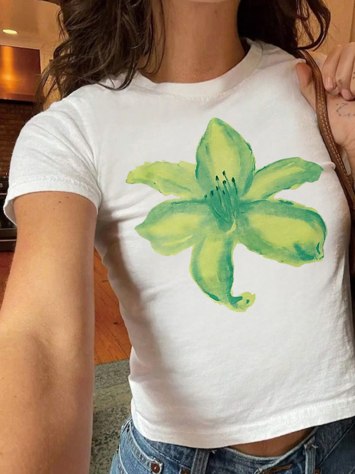 Women's Summer Slim-Fit Fashion Shoulder T-Shirt - Sweet & Stylish Streetwear Top for Ladies showcase 14