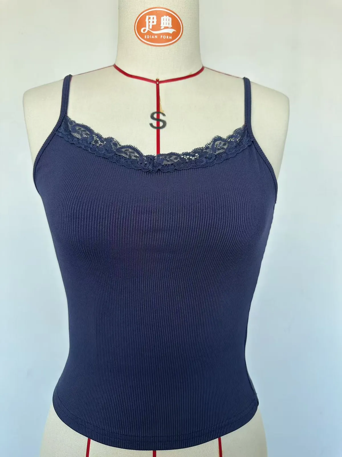 Women's Y2K Sexy Slim-Fit Threaded Camisole Top - Pure Color Navel-Baring Summer Fashion showcase 3