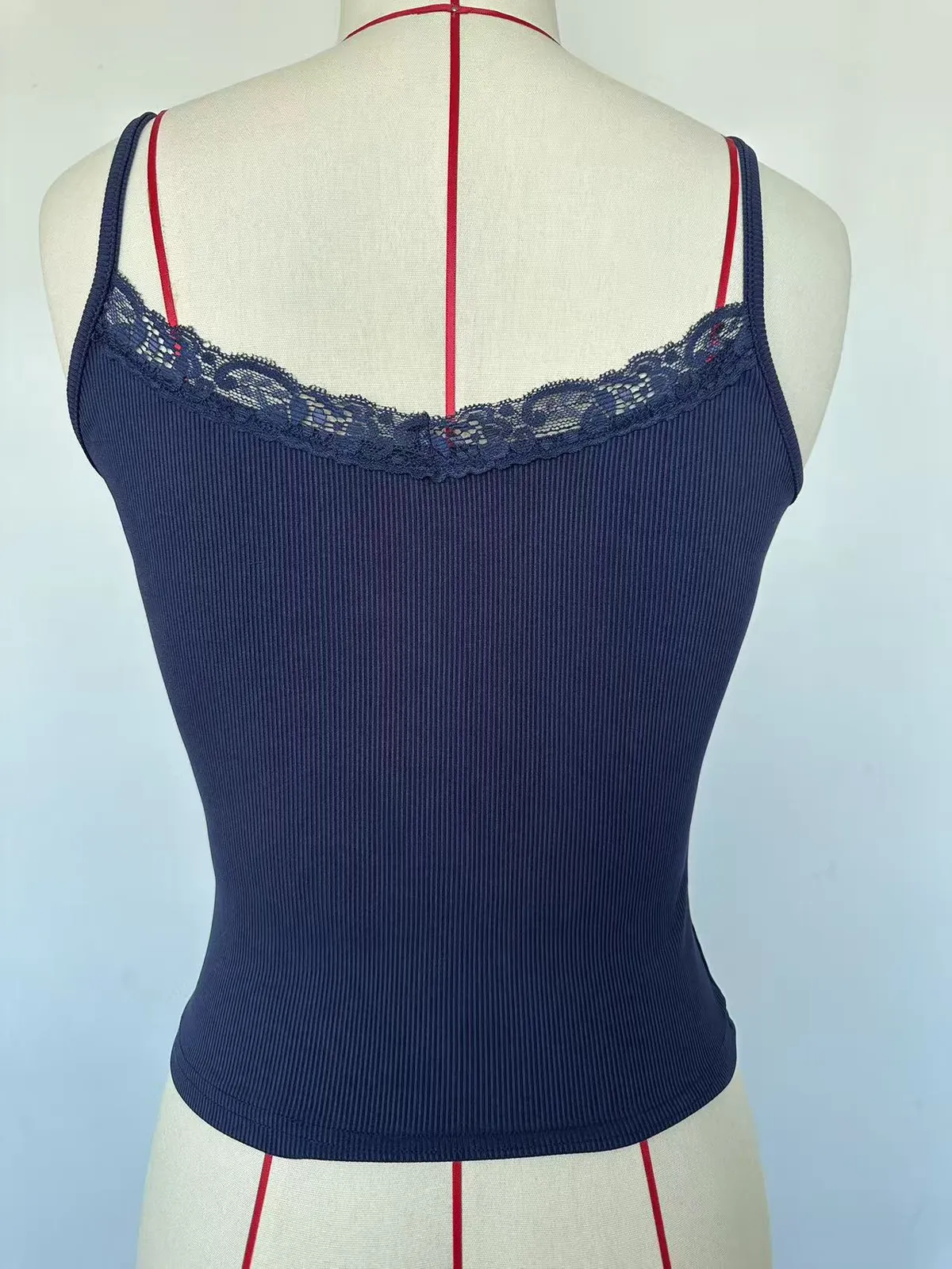 Women's Y2K Sexy Slim-Fit Threaded Camisole Top - Pure Color Navel-Baring Summer Fashion showcase 4