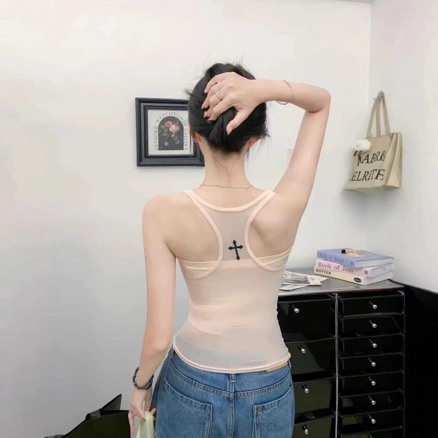 Women's Summer Off-Shoulder Crop Top Sleeveless Halter Neck Camisole Fashionable Beach Vest for Ladies thumbnail 3