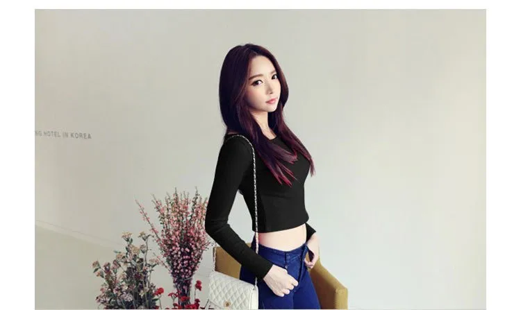 Women's Tight-Fitting Cotton Short Sleeve T-Shirt - Summer Navel-Baring High-Waisted Sports Top for Casual Wear showcase 4