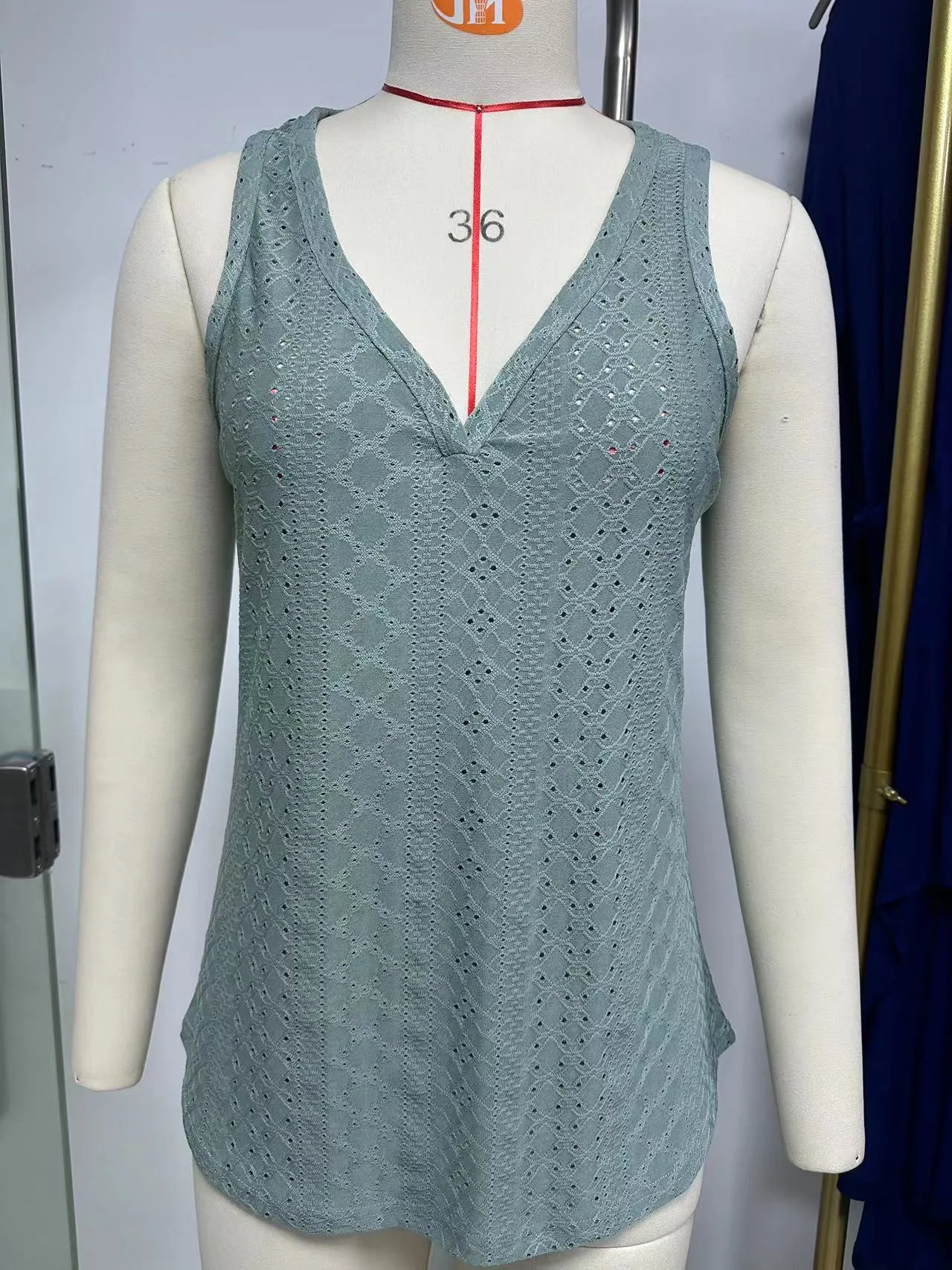 Solid Color V-Neck Sleeveless Vest Top for Women - Loose Fit Breathable Summer Base Layer T-Shirt - Image 6