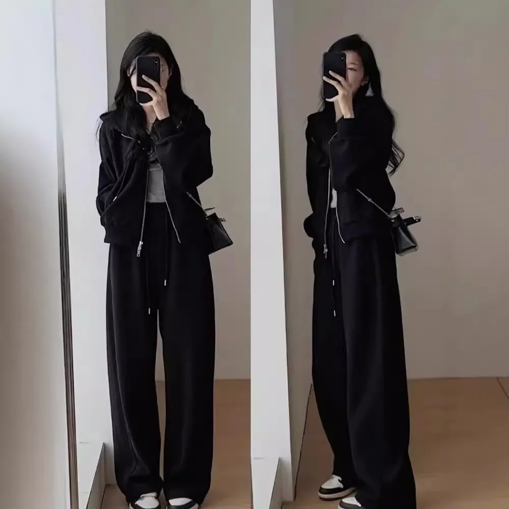 Women's Casual Two-Piece Set: Hooded Sweatshirt & Wide-Leg Pants for Autumn/Winter. Fashionable, slimming, age-reducing design perfect for sports, running, or everyday trendy wear. thumbnail 3