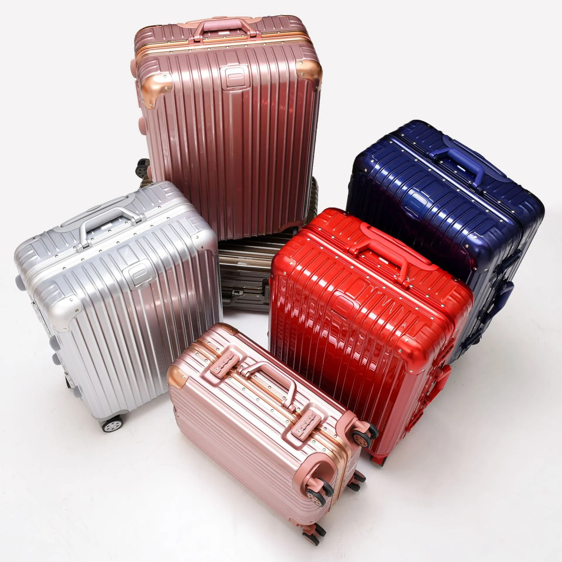 Luxury Anti-Scratch Aluminum Frame Trolley Suitcase Luggage - 20-29 Inch Travel Bag for Men & Women, Durable Hardshell Rolling Suitcase for Business & Leisure Trips - Image 1