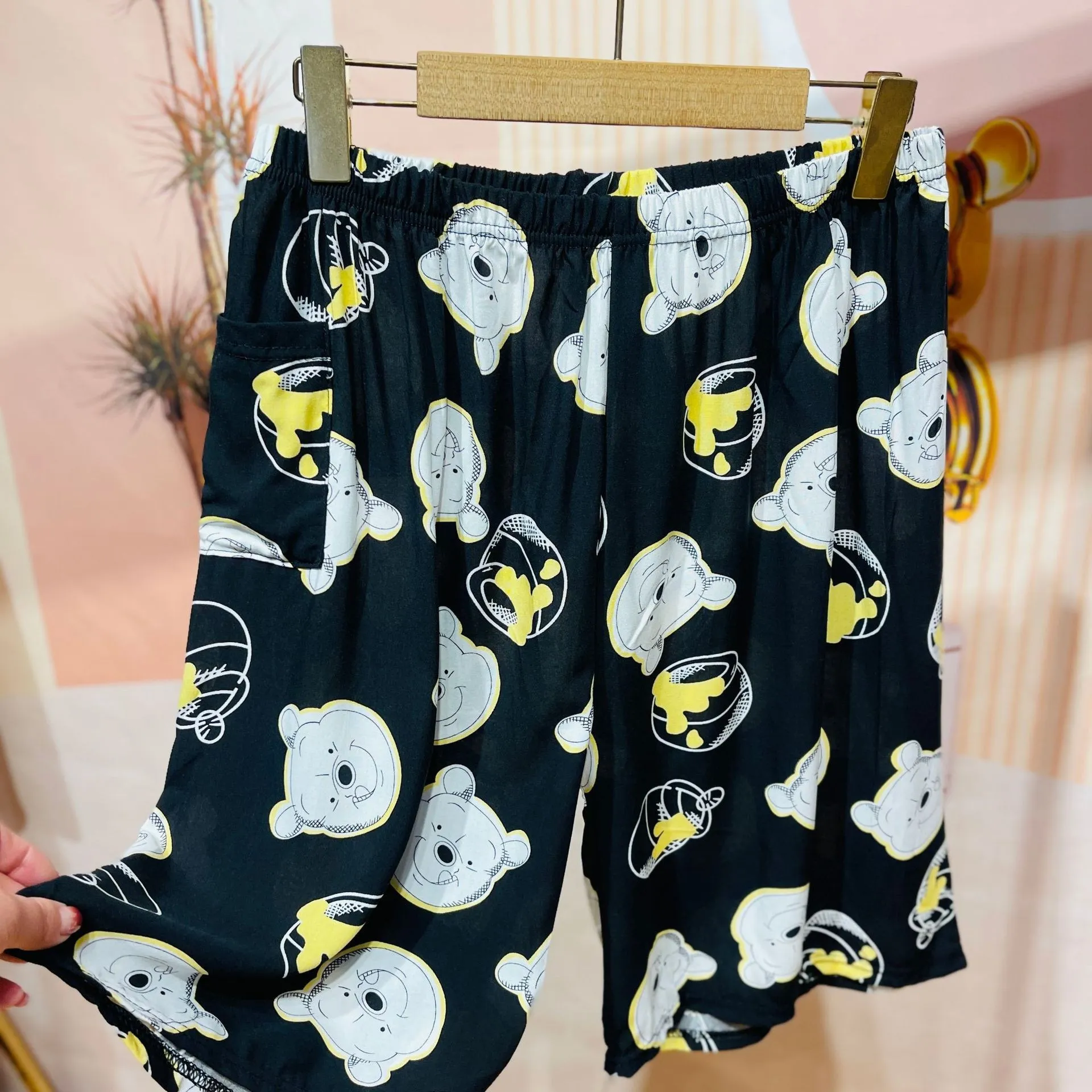 Men's Hawaiian Print Rayon Shorts - Quick-Drying Casual Beach Summer Fashion Pants for Sports & Leisure thumbnail 9