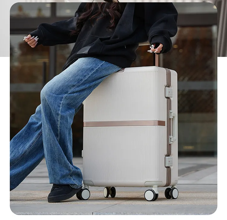 2025 New Aluminum Frame Luggage Suitcase for Men & Women, Student Boarding Case with Universal Wheels and Leather Accents, Durable Travel Luggage showcase 14