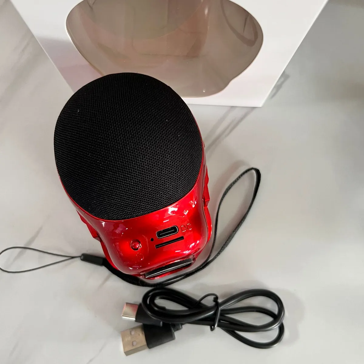 Mini Skull Bluetooth Speaker Portable Subwoofer with Card Player, Desktop Audio for Home and Outdoor Use showcase 15